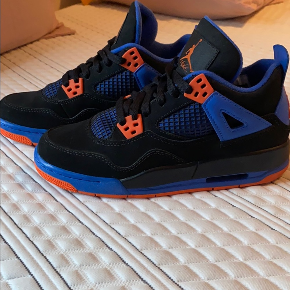 Air Jordan 4 Retro Cavs